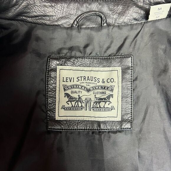 Levis Women’s Black Faux Leather Moto Jacket Medium - Picture 3 of 9